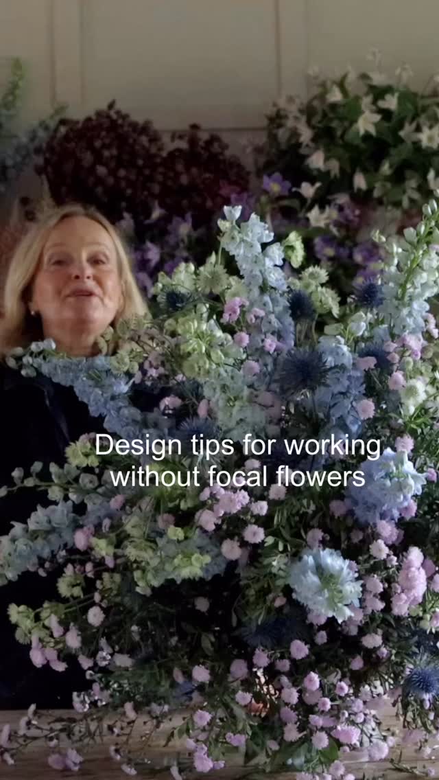 You don’t always need expensive focal flowers —  There are other ways to create an overall look that’s just as eye-catching.
This clip is taken from my full tutorial on creating a foam-free glass vase design, where I explain the mechanics and the design process for this pretty elevated centrepiece. 
The full tutorial can be found in the Blossom & Prosper library.

Want to join me? 
 @blossomandprosper  membership is only £12 a month and gives you access to a huge library of floristry tutorials, resources and recipes.