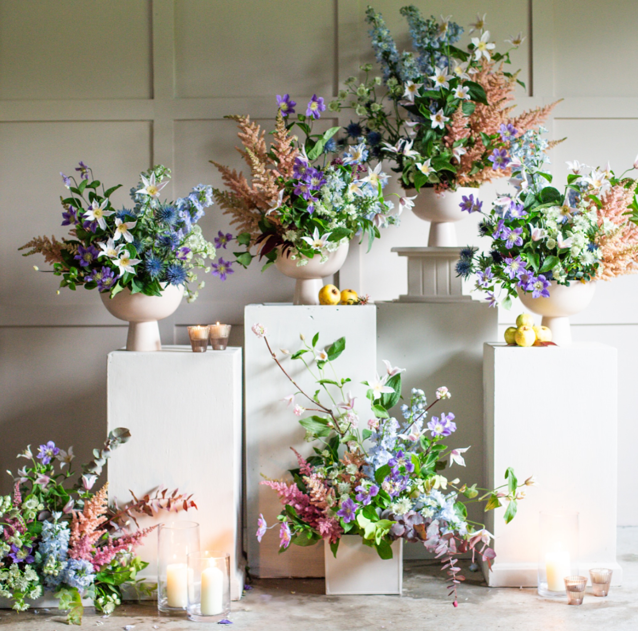 Working on new ideas and new tutorials for @blossomandprosper  this week… 
Thank you to @marginpar @clematisamazing  for letting me work with your beautiful flowers !